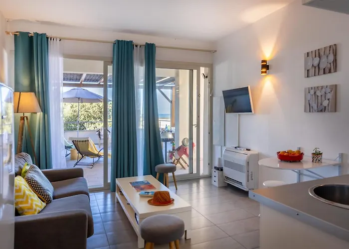 Casa Mediterranio *